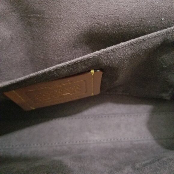 Coach Crossbody/Shoulder bag in black with gold removable chain - Picture 12 of 14